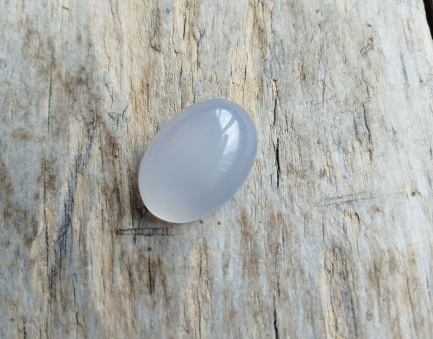 Cabochon agata, alb translucid 25x18x9 mm