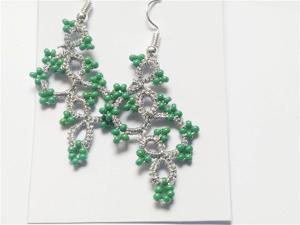 Cercei argintiu cu verde din dantela frivolite, cercei lucrati cu suveicuta, bijuterii dantela tatting