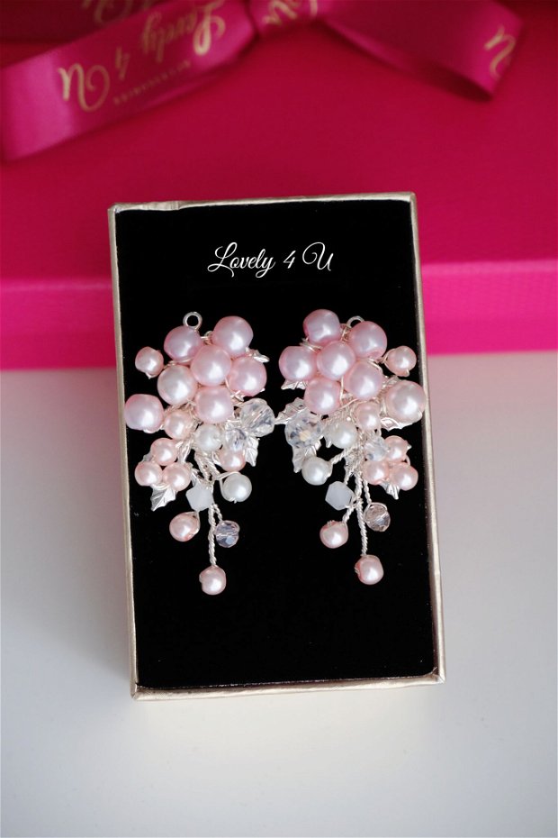 CERCEI DALIANA - Cercei cu perle roz  și frunzulițe