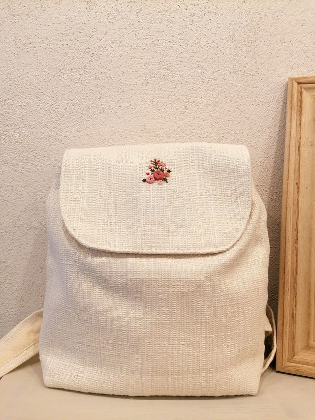 Rucsac mic cu broderie manuala