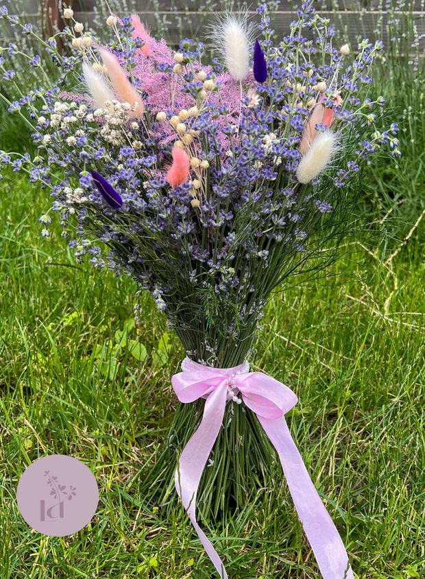 Buchet cu lavanda proaspata si flori uscate