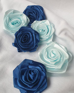 Trandafiri satin