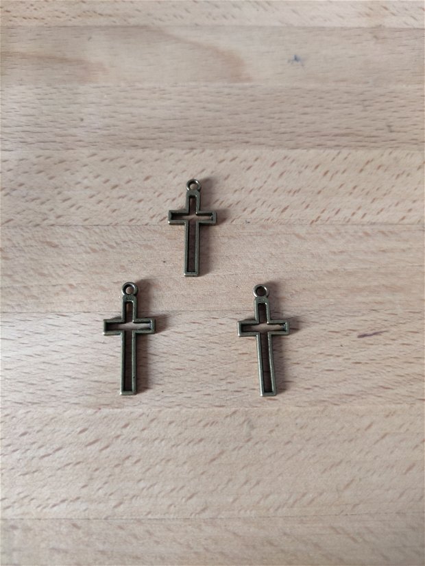 Pandantiv cruce bronz - 23x10mm