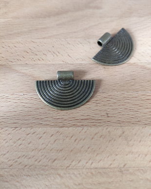 Pandantiv bronz - 25x23mm