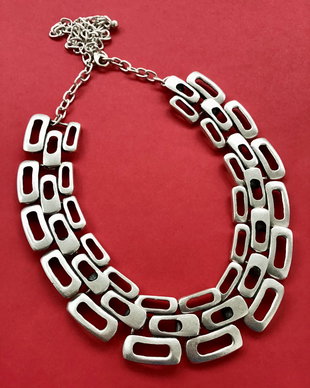Colier Medieval Zamac argintat