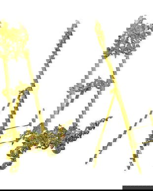 Sevalet din fonta masiva cu frunze si flori