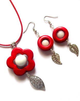set cu howlite rosu si jad alb 43366