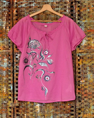 Bluza roz, pictata manual, unicat
