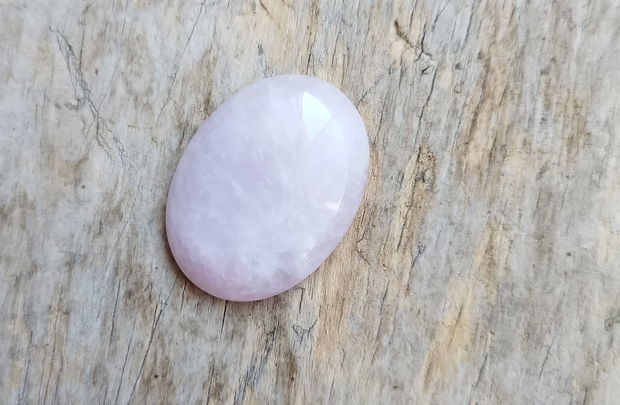 Cabochon cuart roz. 40x30 mm