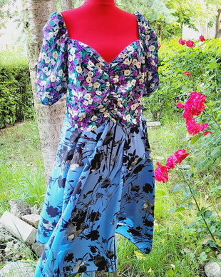 Rochie în flori