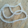 Jad alb frosted, 4 mm (sirag 88-90 buc)