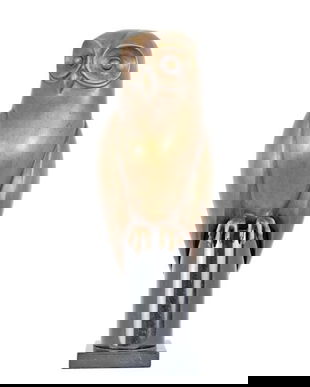 Bufnita-statueta din bronz cu un soclu din marmura