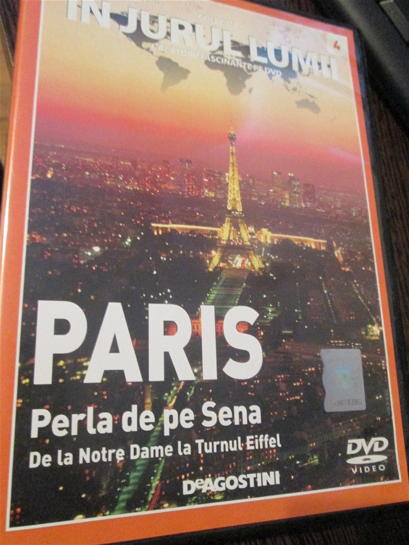 DVD Paris,perla de pe Sena