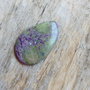 Cabochon stichtit, 32x20x4 mm