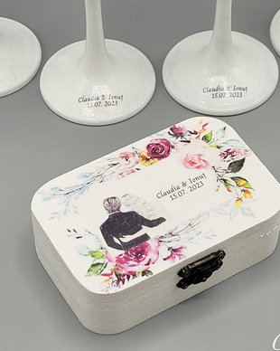 Cutie pentru verighete , personalizate
