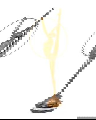 Dansatoare cu cercul-statueta din bronz cu un soclu din marmura