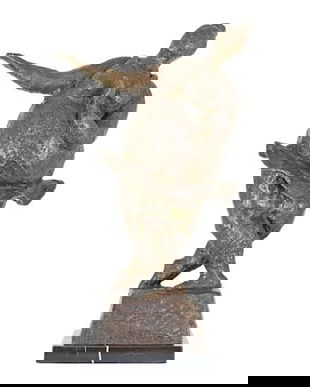 Dansatoare-statueta moderna din bronz pe un soclu din marmura