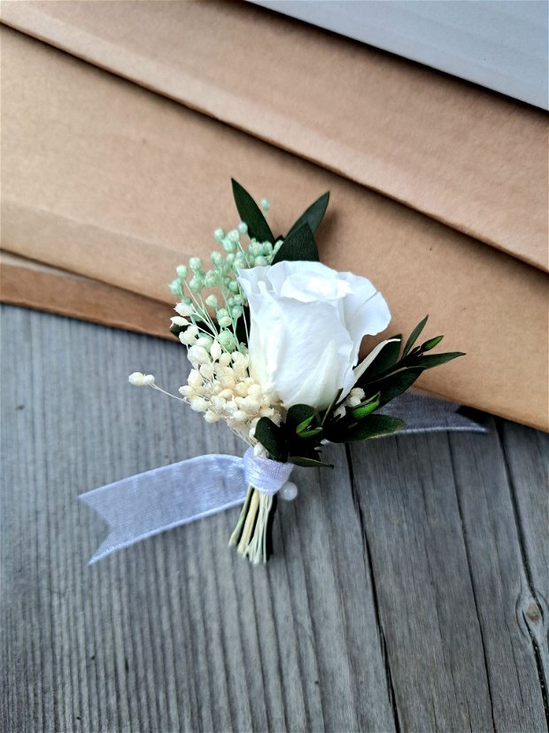 Cocarde nuntă Mire/ Naș - trandafir criogenat și flori uscate, Alb Verde Mentă / Verde deschis /Verde pastel