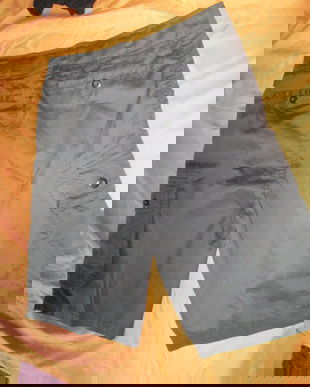 pantaloni negri scurti super S