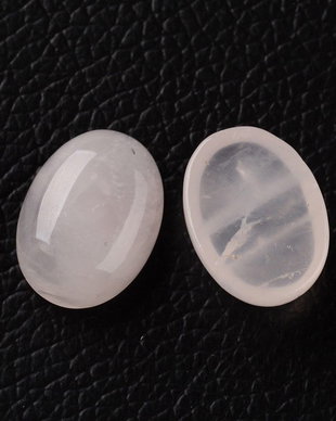 Cabochon cuart trandafir