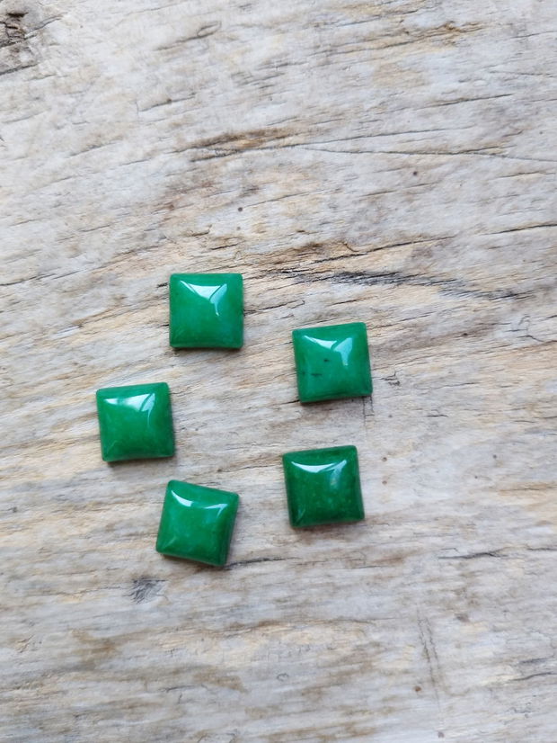 Cabochon jad verde, 10x10 mm