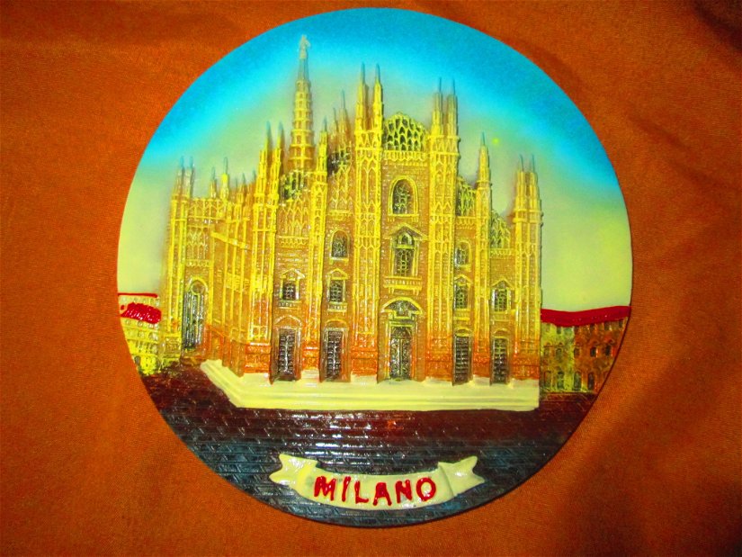 suvenir ceramica Milano
