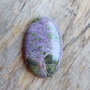 Cabochon stichtit/atlansit, 38x27x5 mm