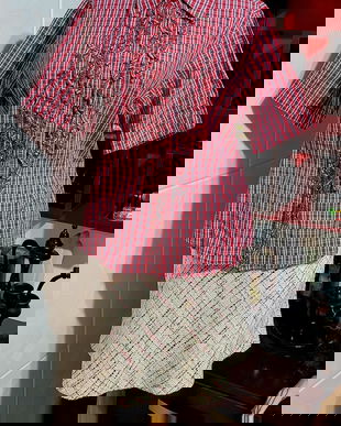 Bluza tiroleza marime M