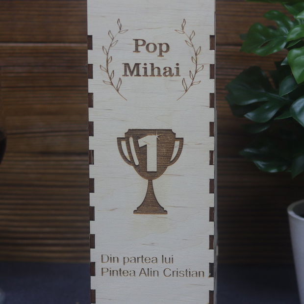 Cutie din placaj pentru sticla de vin, personalizat prin gravare