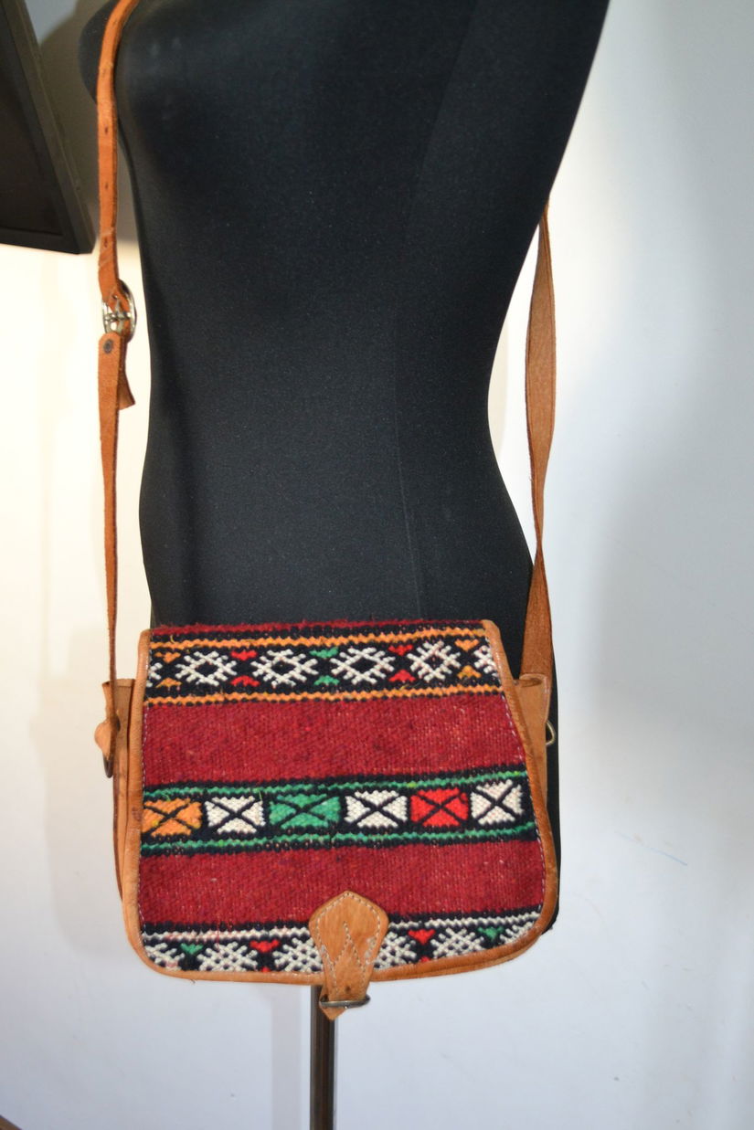 Geanta tolba model kilim