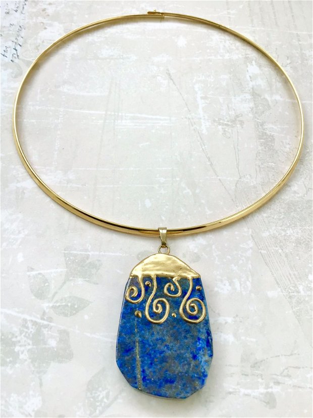 Pandantiv tribal lapis lazuli