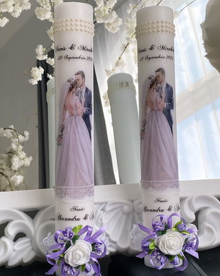Lumanari de nunta personalizate cu flori artificiale lila