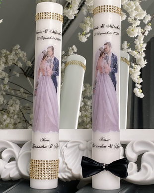 Lumanari de nunta personalizate cu strasuri aurii