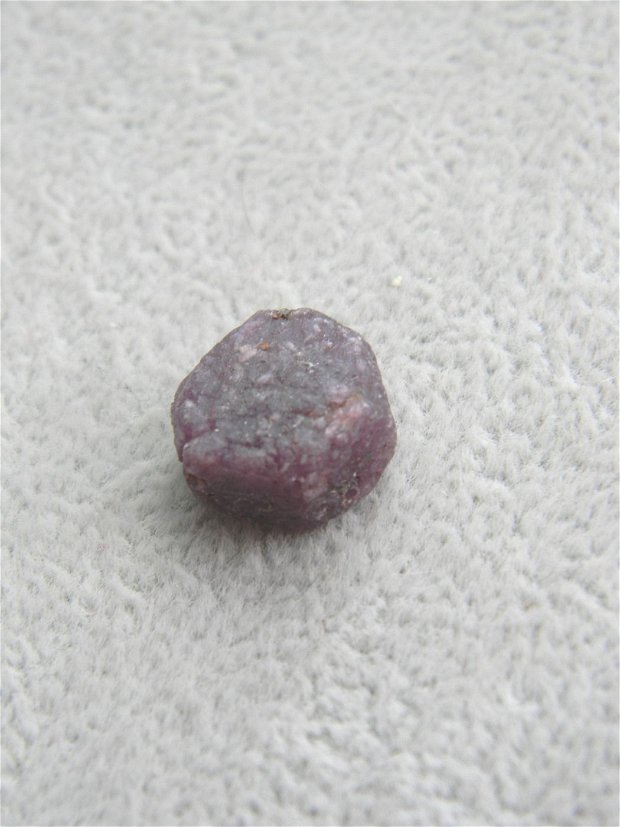 Specimen rubin (F29-3)