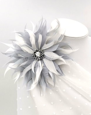 Broșă - Bright Gray Flower