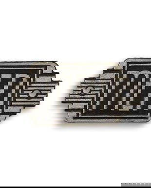 Decoratiune art deco din fonta pentru baia domnilor