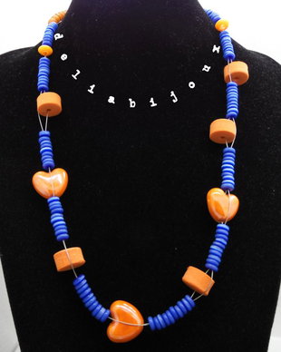 Colier handmade statement unicat - margele sticla, inimi ceramica (cod840)