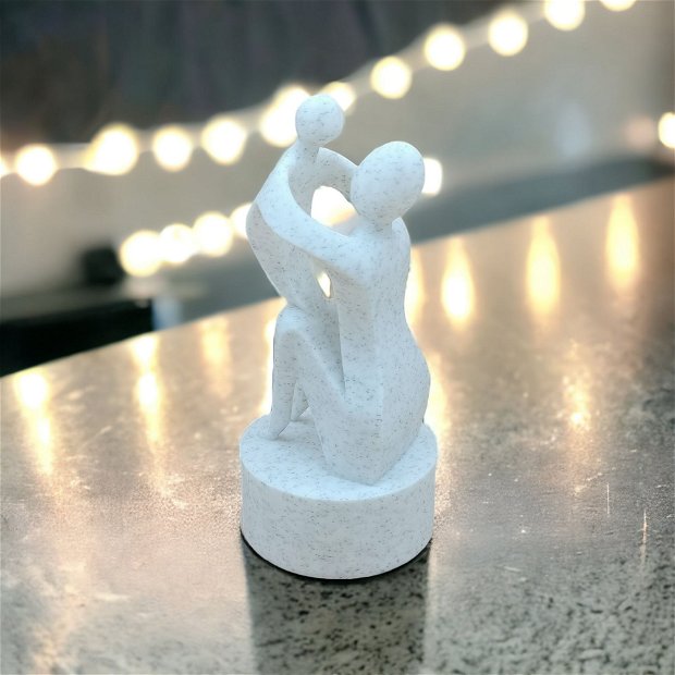 Figurina minimalista printata 3D, cu tema mama si copilul