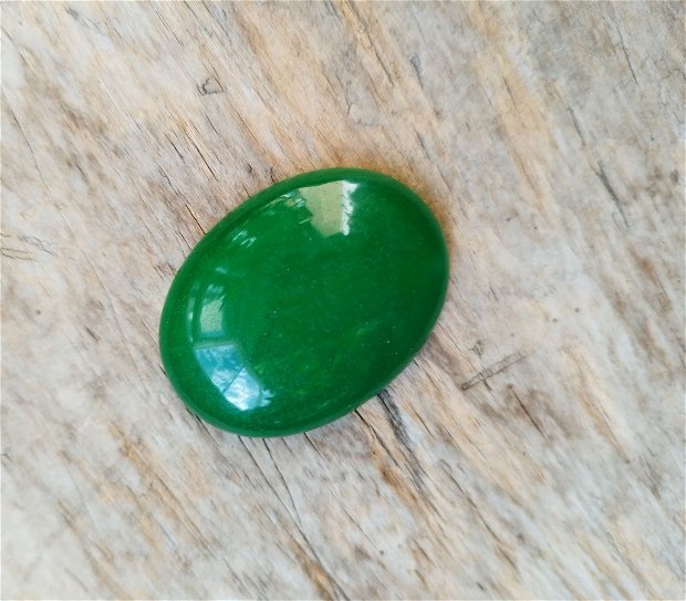 Cabochon jad verde, 40x30 mm REZERVAT