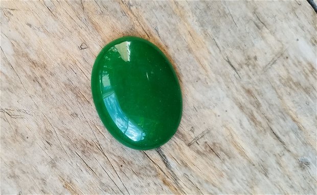 Cabochon jad verde, 40x30 mm REZERVAT