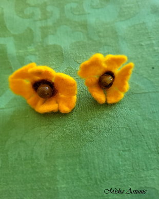VANDUT Cercei cu floare impaslita