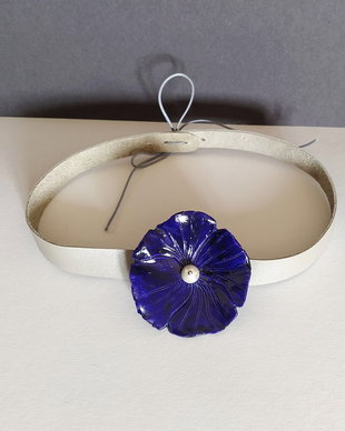 Choker cu floare ceramica