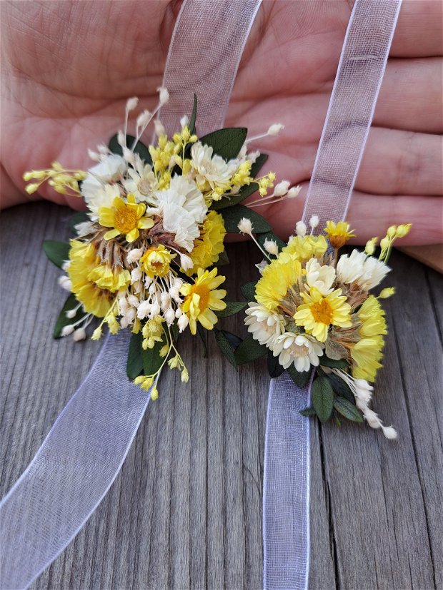 Cocarde nuntă / Brățări domnișoare onoare-flori naturale uscate și criogenate Alb Verde
