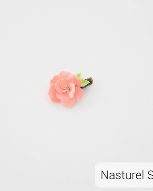 Clama: Floare