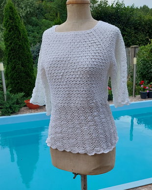 Bluza crosetata alba