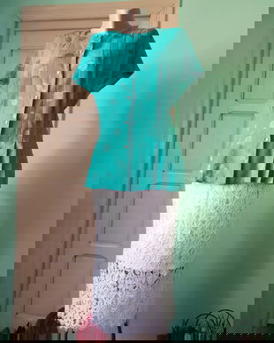 Bluza verde smarald si fusta dantela ivoire