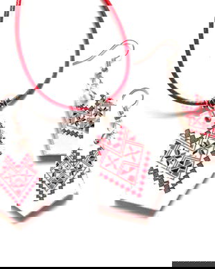 set bijuterii lemn cu motiv traditional 43243