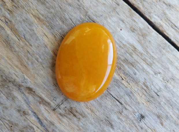 Cabochon jad galben, 40x30x7 mm