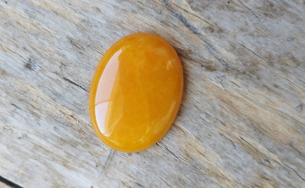 Cabochon jad galben, 40x30x7 mm