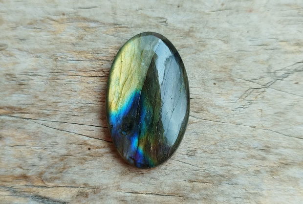 Cabochon labradorit, 34x20x5 mm